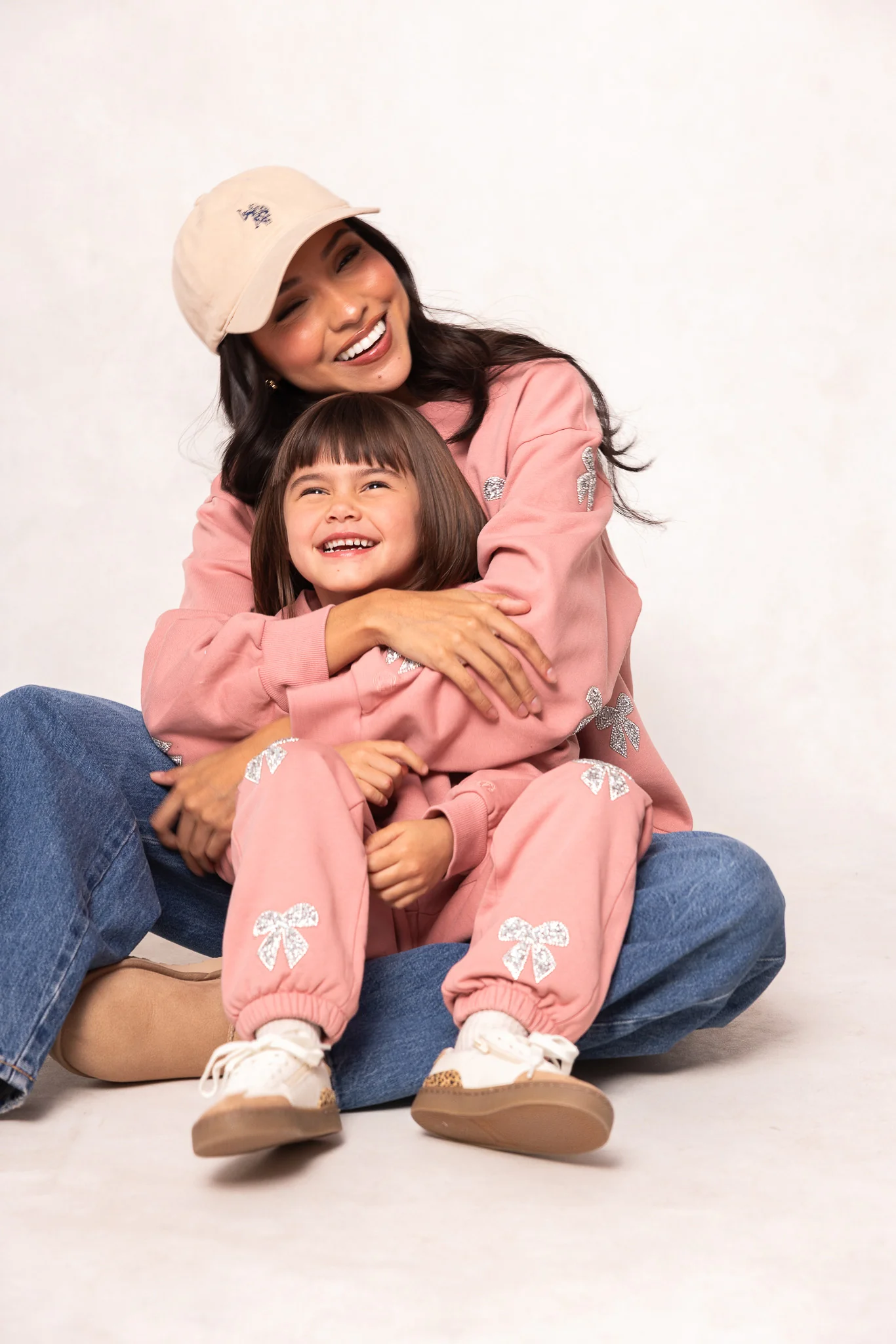 Mini Micah Crew Neck Sweatshirt in Pink & Bows - Image 6